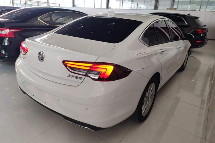 Used Buick Regal 2020 552T Elite Edition Rear Right 45 Deg