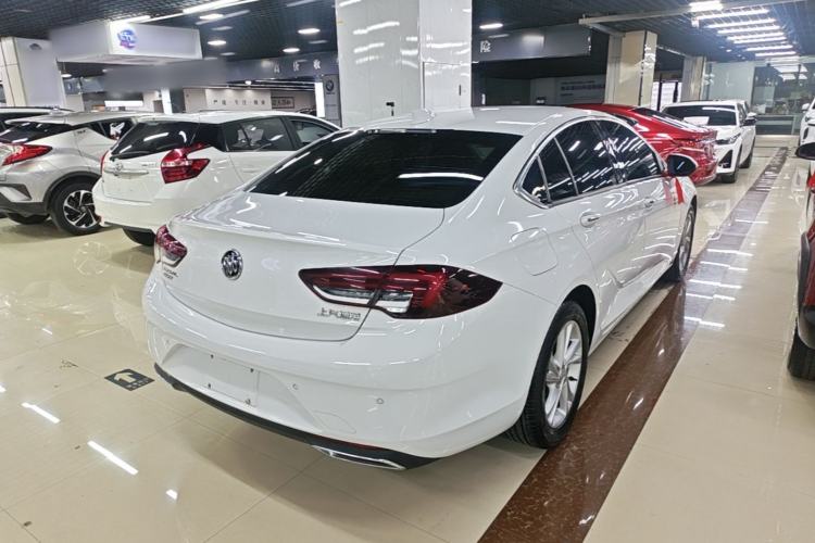 Used Buick Regal 2020 552T Elite Edition Rear Right 45 Deg
