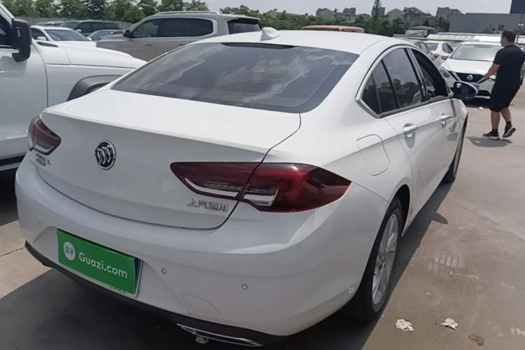 Used Buick Regal 2020 552T Elite Edition Rear Right 45 Deg