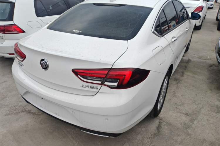 Used Buick Regal 2020 552T Elite Edition Rear Right 45 Deg