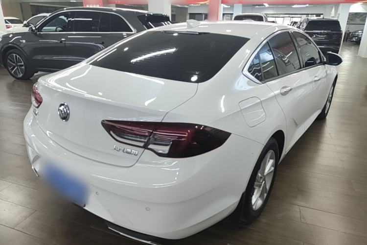 Used Buick Regal 2020 552T Elite Edition Rear Right 45 Deg