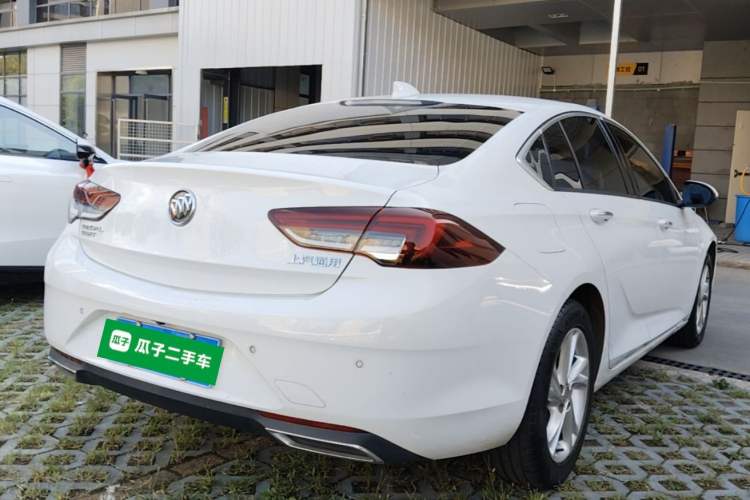 Used Buick Regal 2020 552T Elite Edition Rear Right 45 Deg