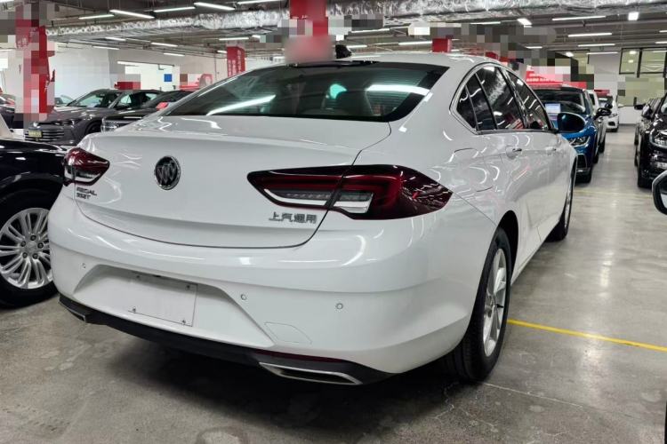 Used Buick Regal 2020 552T Elite Edition Rear Right 45 Deg