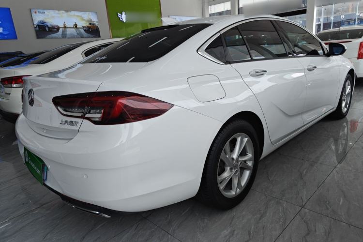 Used Buick Regal 2020 552T Elite Edition Rear Right 45 Deg