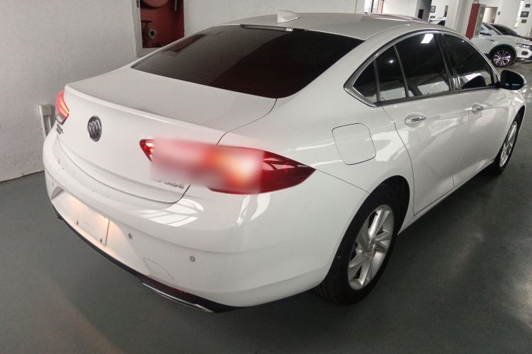 Used Buick Regal 2020 552T Elite Edition Rear Right 45 Deg