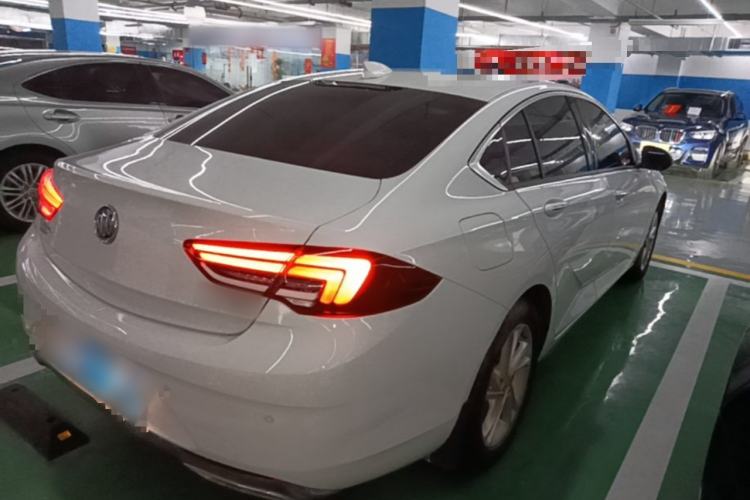 Used Buick Regal 2020 552T Elite Edition Rear Right 45 Deg