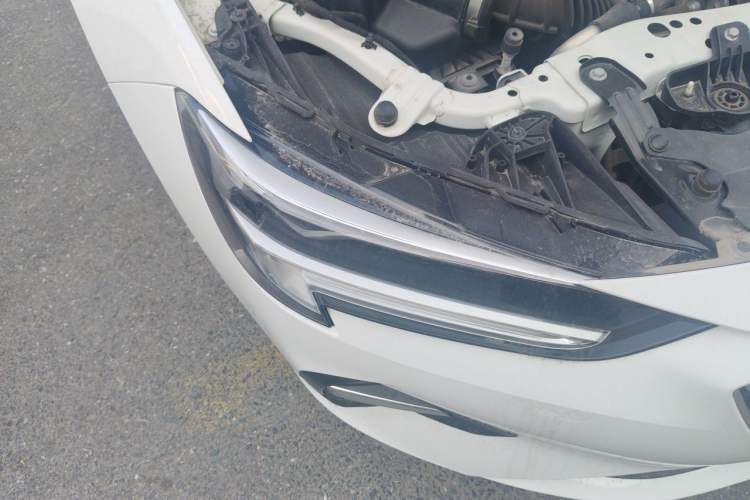 Used Buick Regal 2020 552T Luxury Version Right Front Headlight