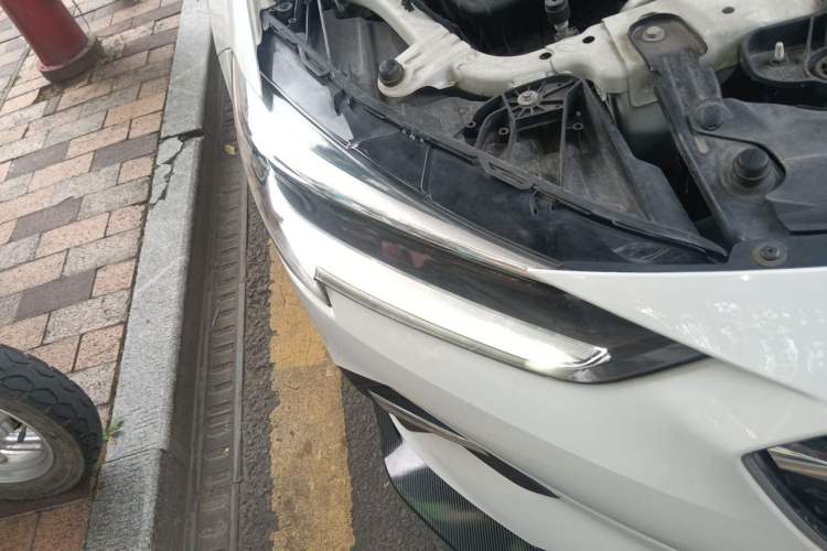 Used Buick Regal 2020 552T Luxury Version Right Front Headlight