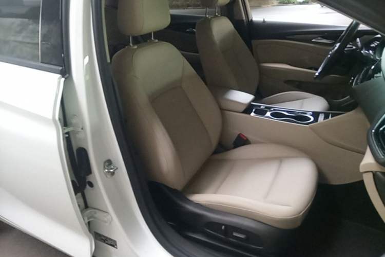 Used Buick Regal 2020 552T Elite Edition Right Front Seat