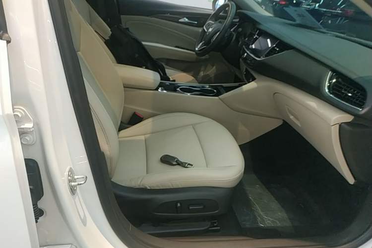 Used Buick Regal 2020 552T Elite Edition Right Front Seat