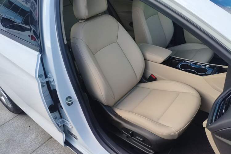 Used Buick Regal 2020 552T Elite Edition Right Front Seat