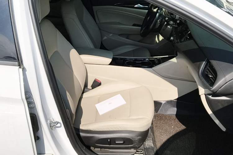 Used Buick Regal 2020 552T Elite Edition Right Front Seat