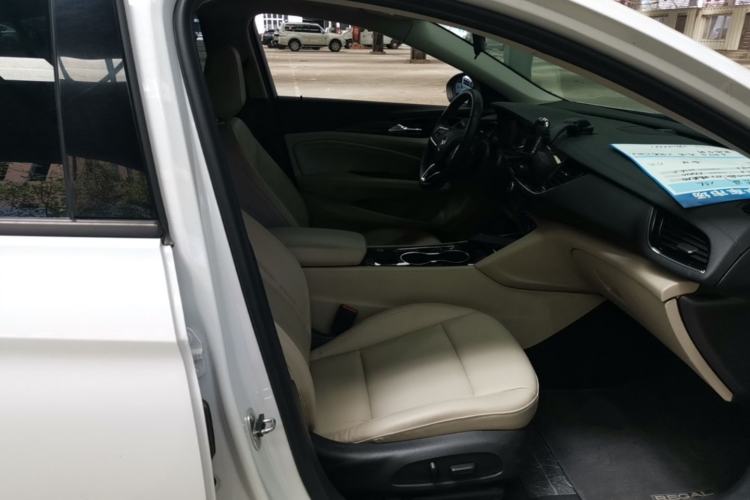 Used Buick Regal 2020 552T Elite Edition Right Front Seat
