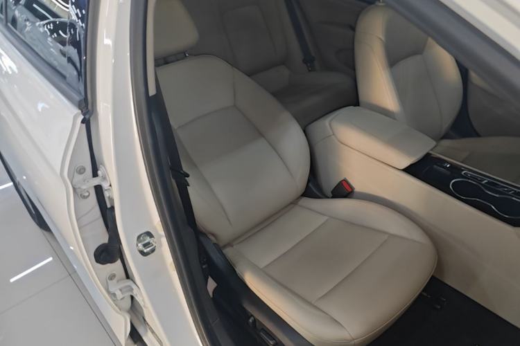 Used Buick Regal 2020 552T Elite Edition Right Front Seat