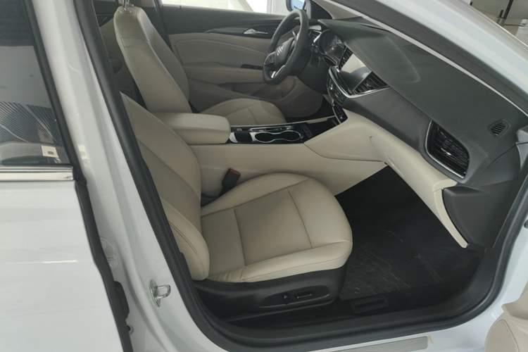 Used Buick Regal 2020 552T Elite Edition Right Front Seat