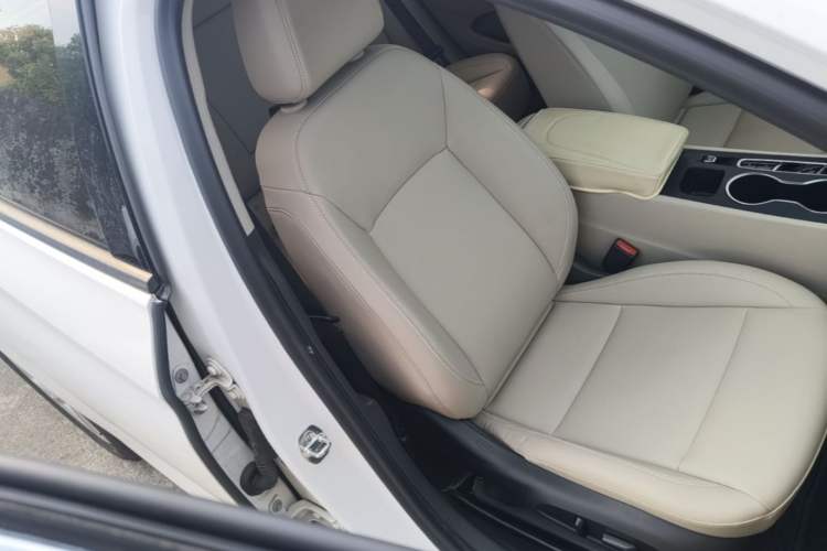 Used Buick Regal 2020 552T Elite Edition Right Front Seat