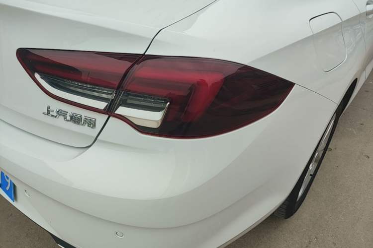 Used Buick Regal 2020 552T Elite Edition Right Rear Taillight