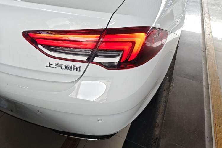 Used Buick Regal 2020 552T Luxury Version Right Rear Taillight