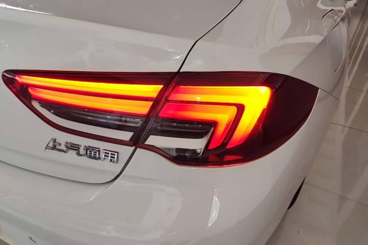 Used Buick Regal 2020 552T Elite Edition Right Rear Taillight