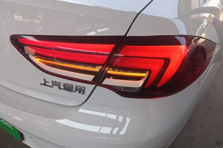Used Buick Regal 2020 552T Elite Edition Right Rear Taillight