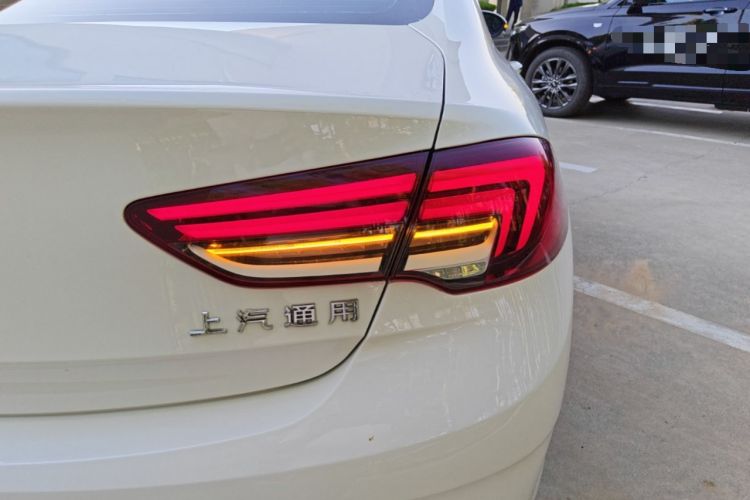 Used Buick Regal 2020 552T Elite Edition Right Rear Taillight