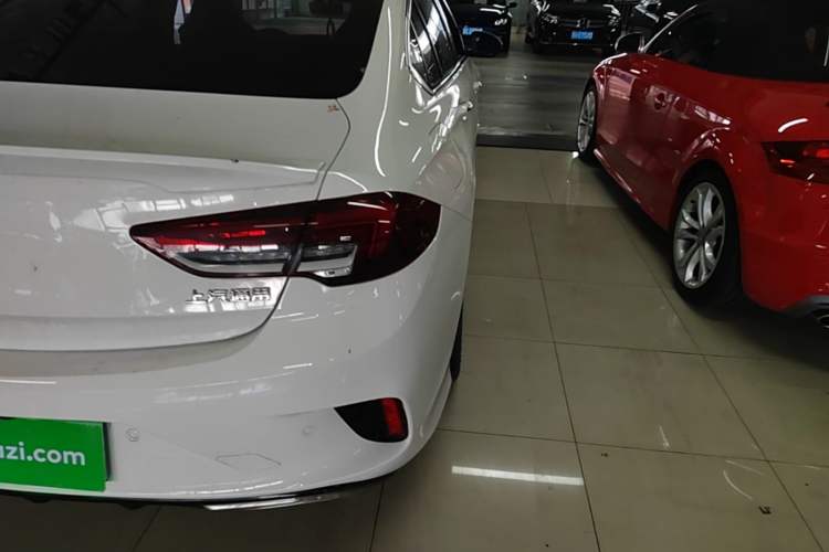 Used Buick Regal 2020 GS 28T Elite Model Right Rear Taillight