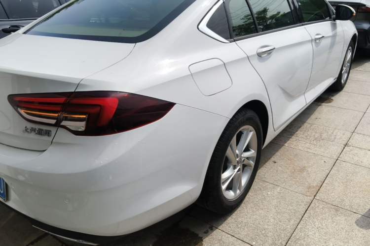 Used Buick Regal 2020 552T Elite Edition Right Rear Taillight