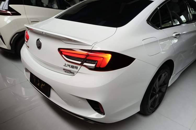 Used Buick Regal 2020 GS 28T Elite Model Right Rear Taillight