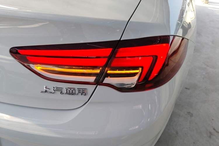Used Buick Regal 2020 552T Elite Edition Right Rear Taillight
