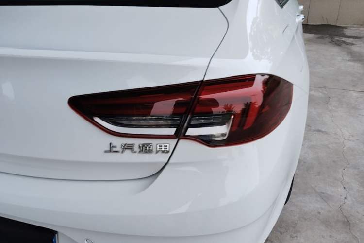 Used Buick Regal 2020 552T Elite Edition Right Rear Taillight
