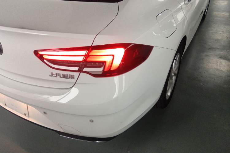 Used Buick Regal 2020 552T Elite Edition Right Rear Taillight