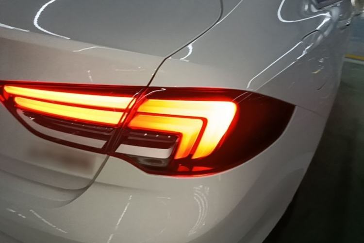 Used Buick Regal 2020 552T Elite Edition Right Rear Taillight