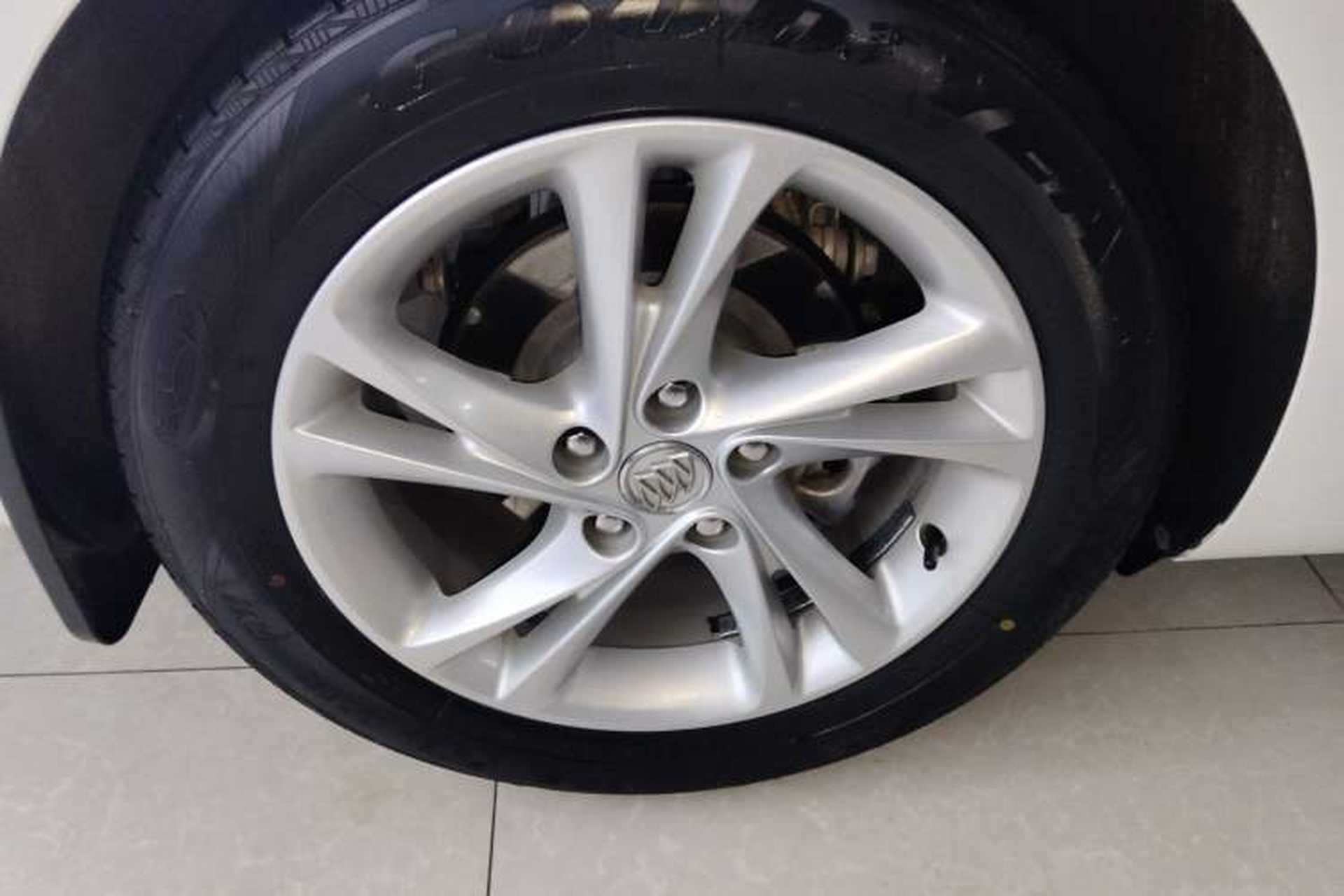 Used Buick Regal 2020 552T Elite Edition Right Rear Wheel Hub