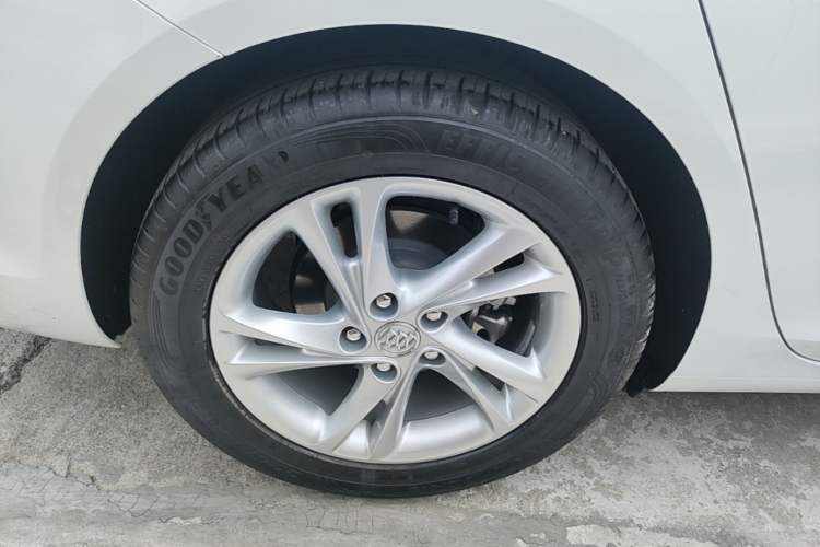 Used Buick Regal 2020 552T Luxury Version Right Rear Wheel Hub