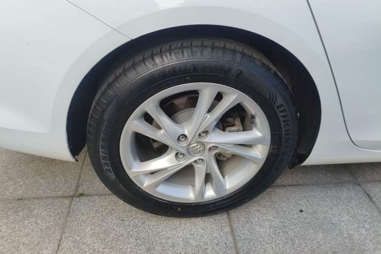 Used Buick Regal 2020 552T Elite Edition Right Rear Wheel Hub