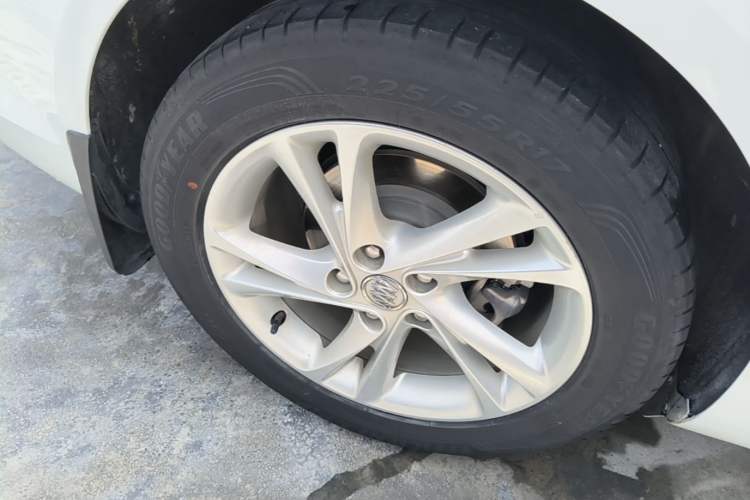 Used Buick Regal 2020 552T Elite Edition Right Rear Wheel Hub