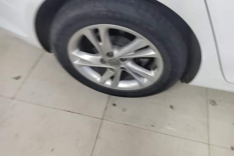Used Buick Regal 2020 552T Luxury Version Right Rear Wheel Hub