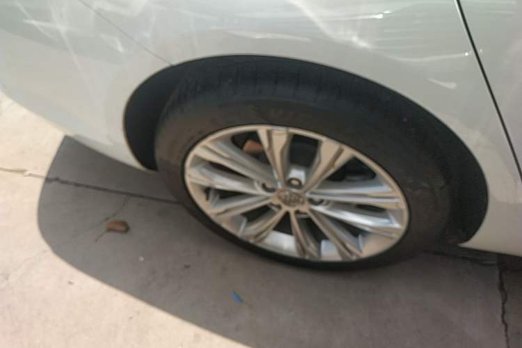 Used Buick Regal 2020 652T Elite Edition Right Rear Wheel Hub
