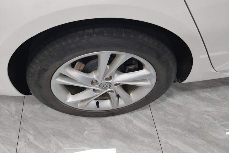 Used Buick Regal 2020 552T Luxury Version Right Rear Wheel Hub