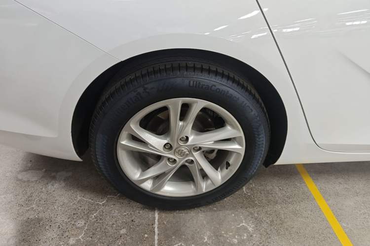 Used Buick Regal 2020 552T Elite Edition Right Rear Wheel Hub