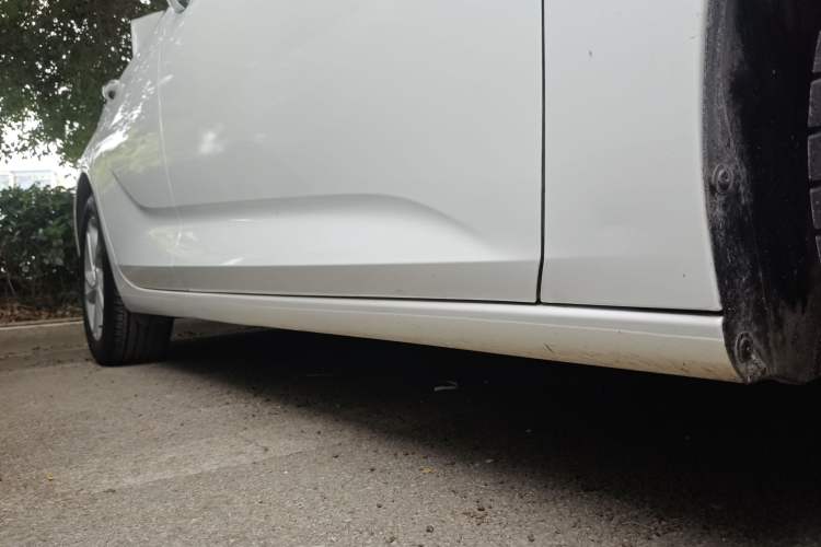 Used Buick Regal 2020 552T Elite Edition Right Side Sill