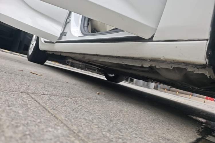 Used Buick Regal 2020 552T Elite Edition Right Side Sill