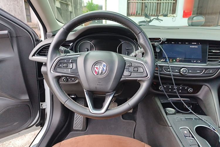 Used Buick Regal 2020 552T Luxury Version Steering Wheel