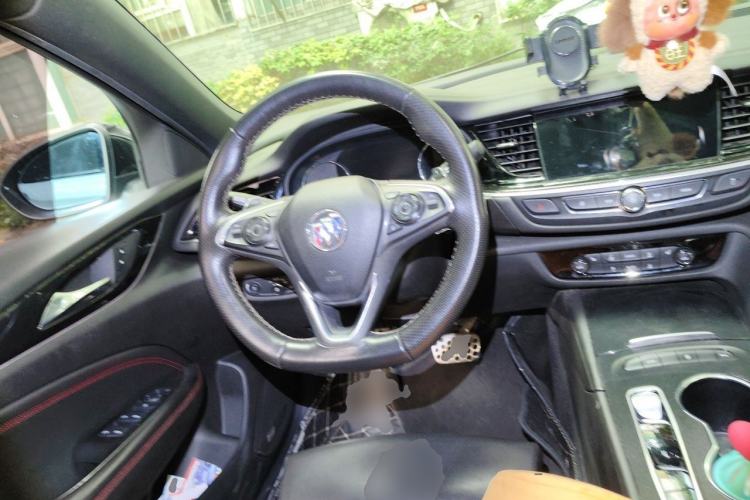 Used Buick Regal 2020 GS 28T Elite Model Steering Wheel
