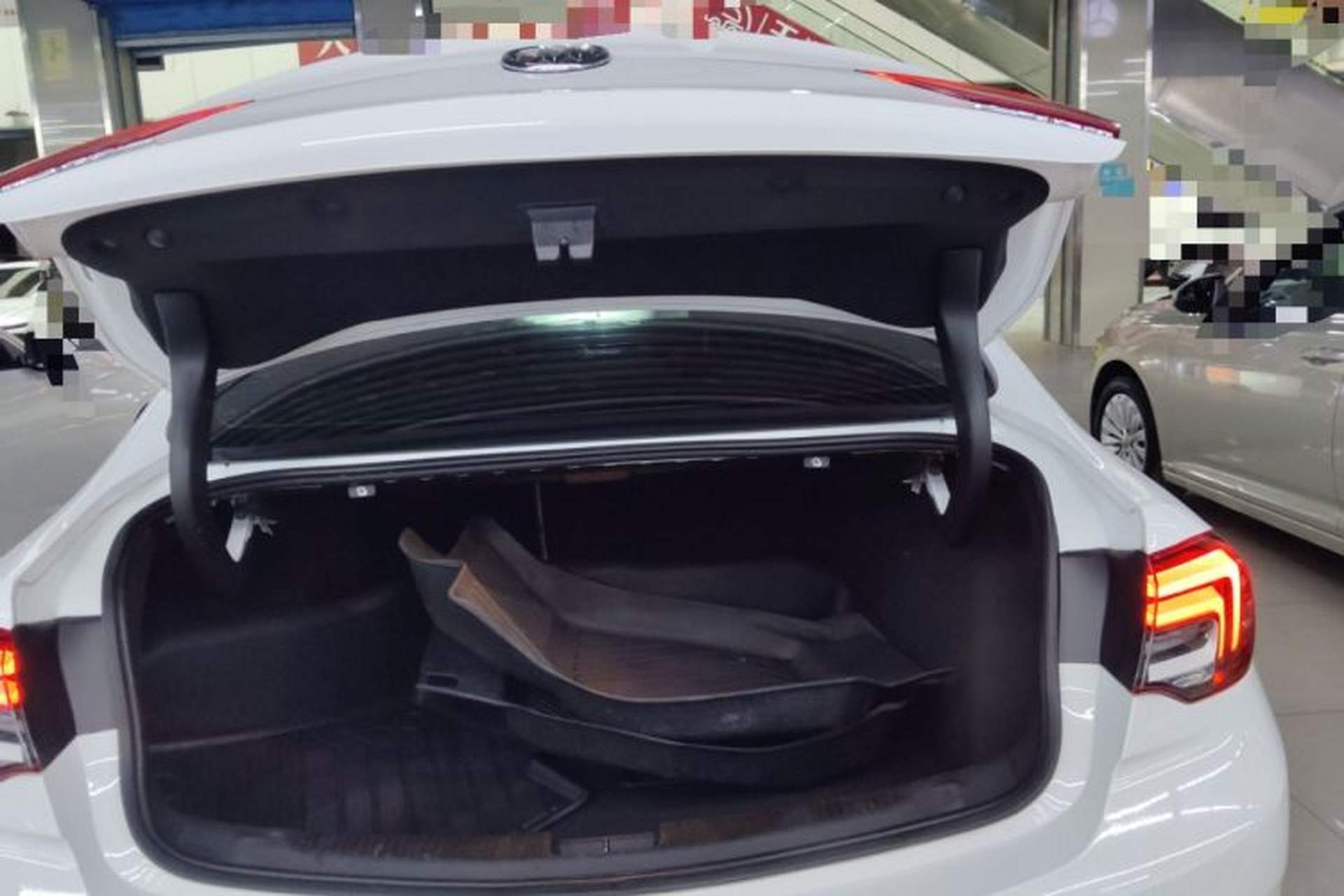 Used Buick Regal 2020 552T Elite Edition Trunk