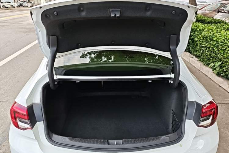Used Buick Regal 2020 552T Elite Edition Trunk