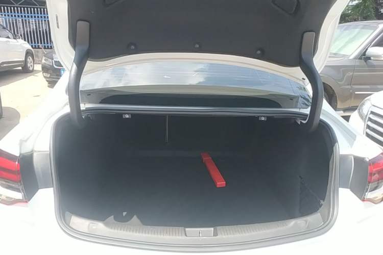 Used Buick Regal 2020 652T Elite Edition Trunk