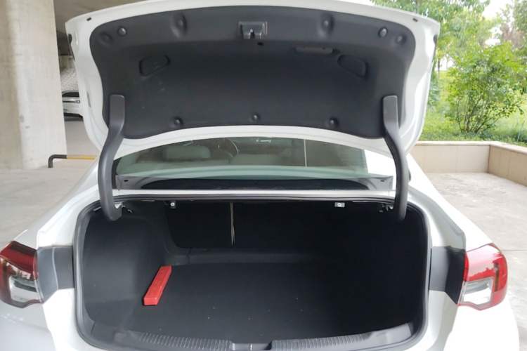 Used Buick Regal 2020 552T Elite Edition Trunk
