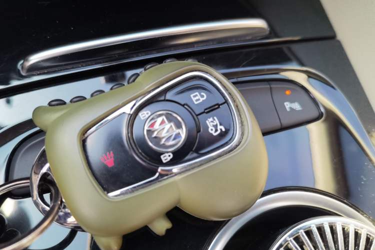 Used Buick Regal 2020 552T Elite Edition Vehicle Key