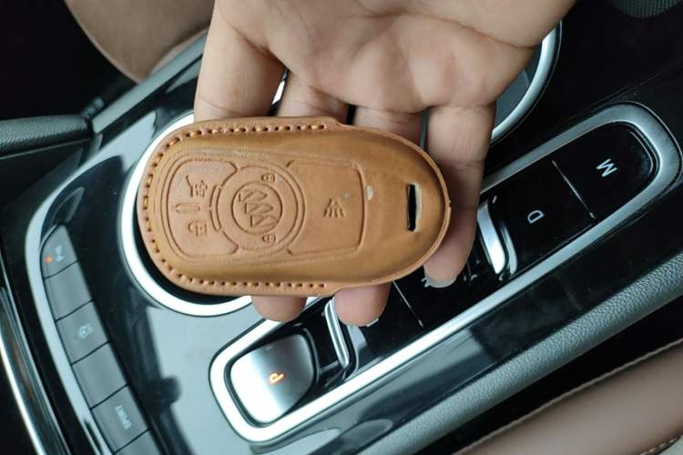 Used Buick Regal 2020 552T Luxury Version Vehicle Key